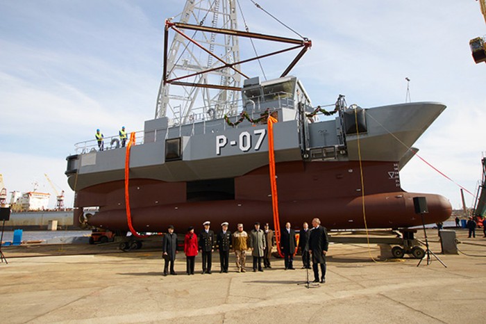 Ngày 2 tháng 4 năm 2012 , Hải quân Latvia nhận được con tàu thứ hai mang tên P-06 Cesis cũng được đóng ở Đức.
